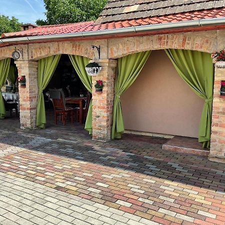Hotel Jarmila Vendeghaz Balatonberény Exteriér fotografie