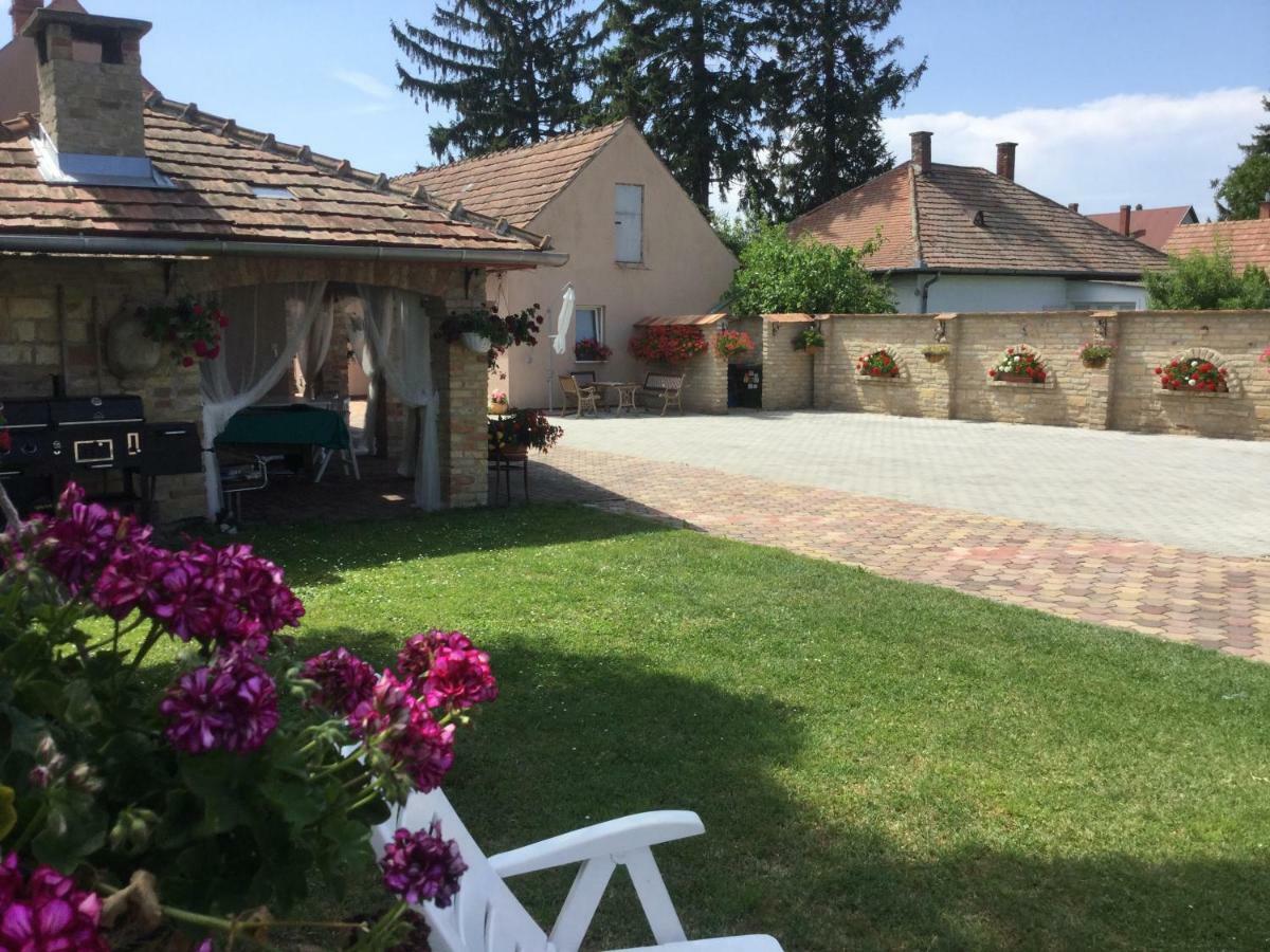 Hotel Jarmila Vendeghaz Balatonberény Exteriér fotografie